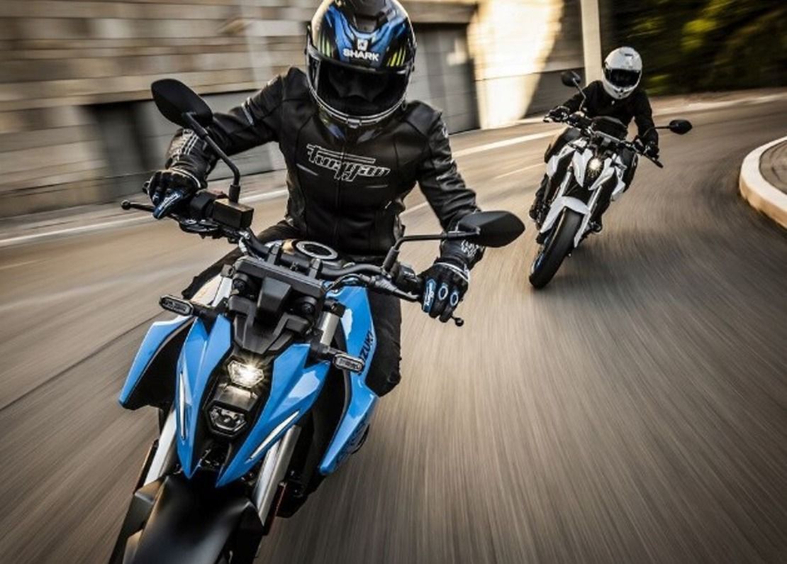 SUZUKI ПРЕДСТАВИЛА НОВЫЙ GSX-8S