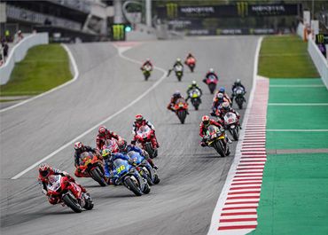 ДВА ГОНЩИКА SUZUKI СТАЛИ ПРИЗЕРАМИ ЭТАПА MOTOGP В КАТАЛОНИИ