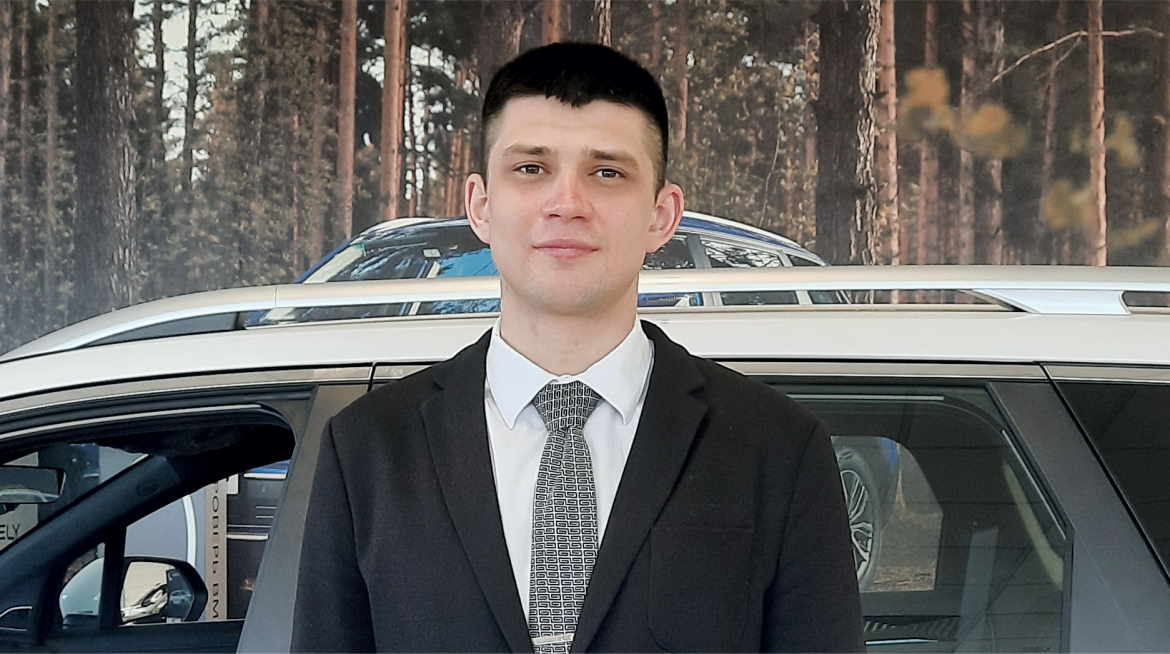 Макаров Артём 