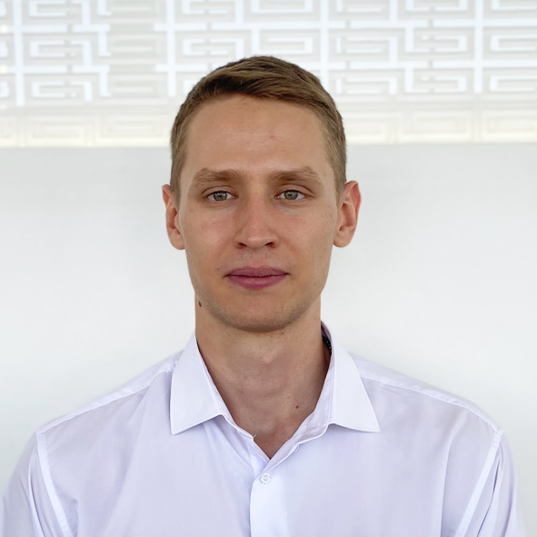 Александр Маслов