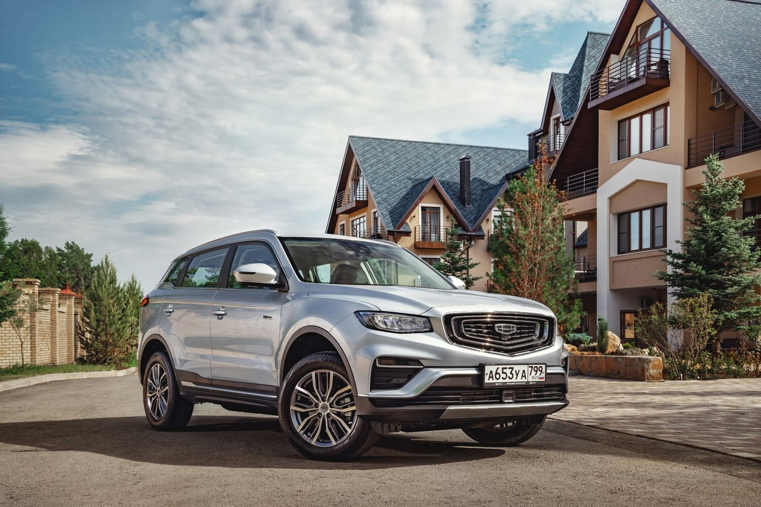 Вопрос-ответ по Geely Atlas Pro