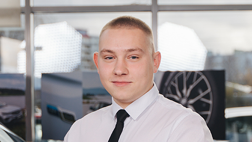 Артем Смирнов