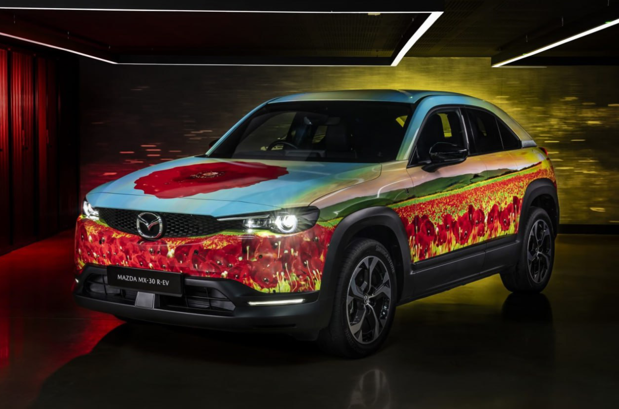 Обворожительная Mazda MX-30 R-EV