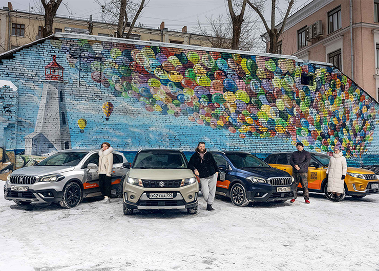 ПОМОЩЬ ПРОДОЛЖАЕТСЯ: SUZUKI И ФОНД «ДОМ С МАЯКОМ» ПОДВЕЛИ ИТОГИ ГОДА 