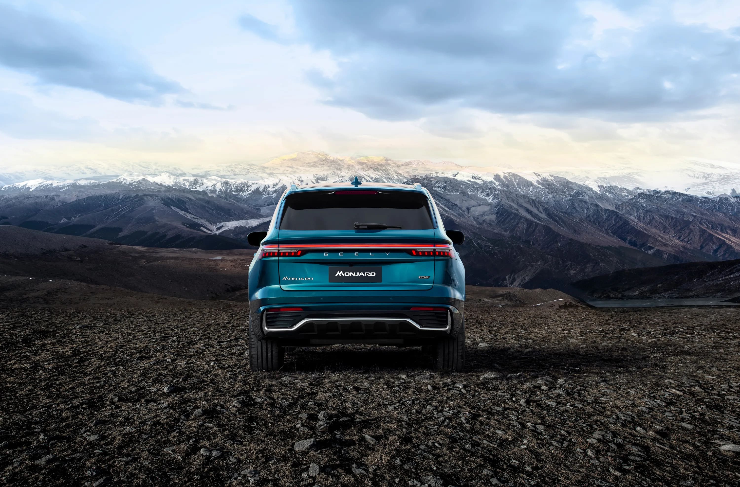 Geely проводит тесты нового кроссовера Monjaro в российских условиях