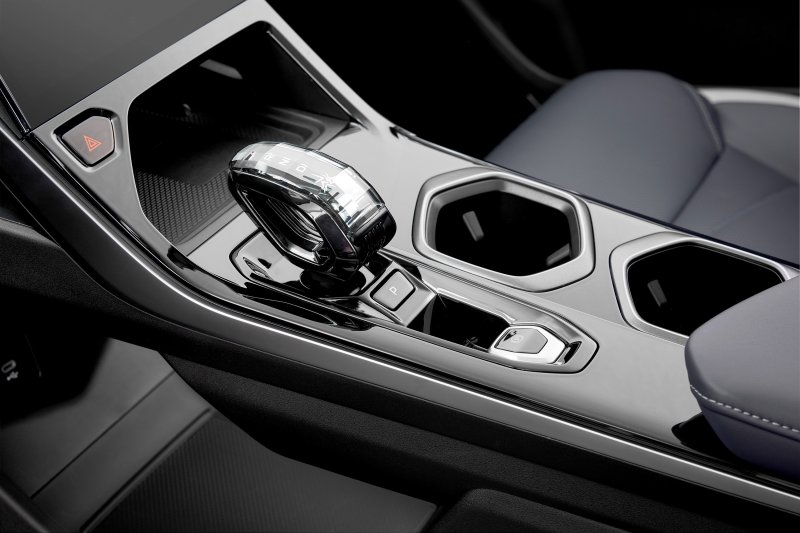 Geely: Забота о вашем автомобиле – руководство по обслуживанию и уходу, чтобы Geely служил вам верой и правдой долгие годы.