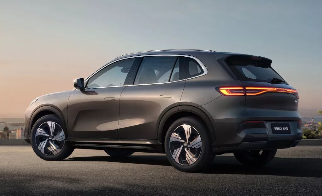 Geely EX5