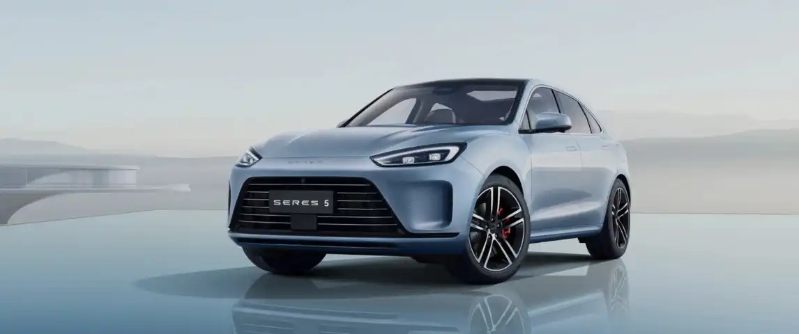 Габариты SERES M5: длина, ширина, высота и клиренс