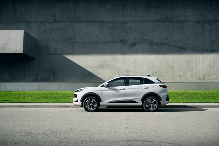 JAC JS3 vs JAC JS6 — что выбрать: компакт или средний внедорожник (SUV)