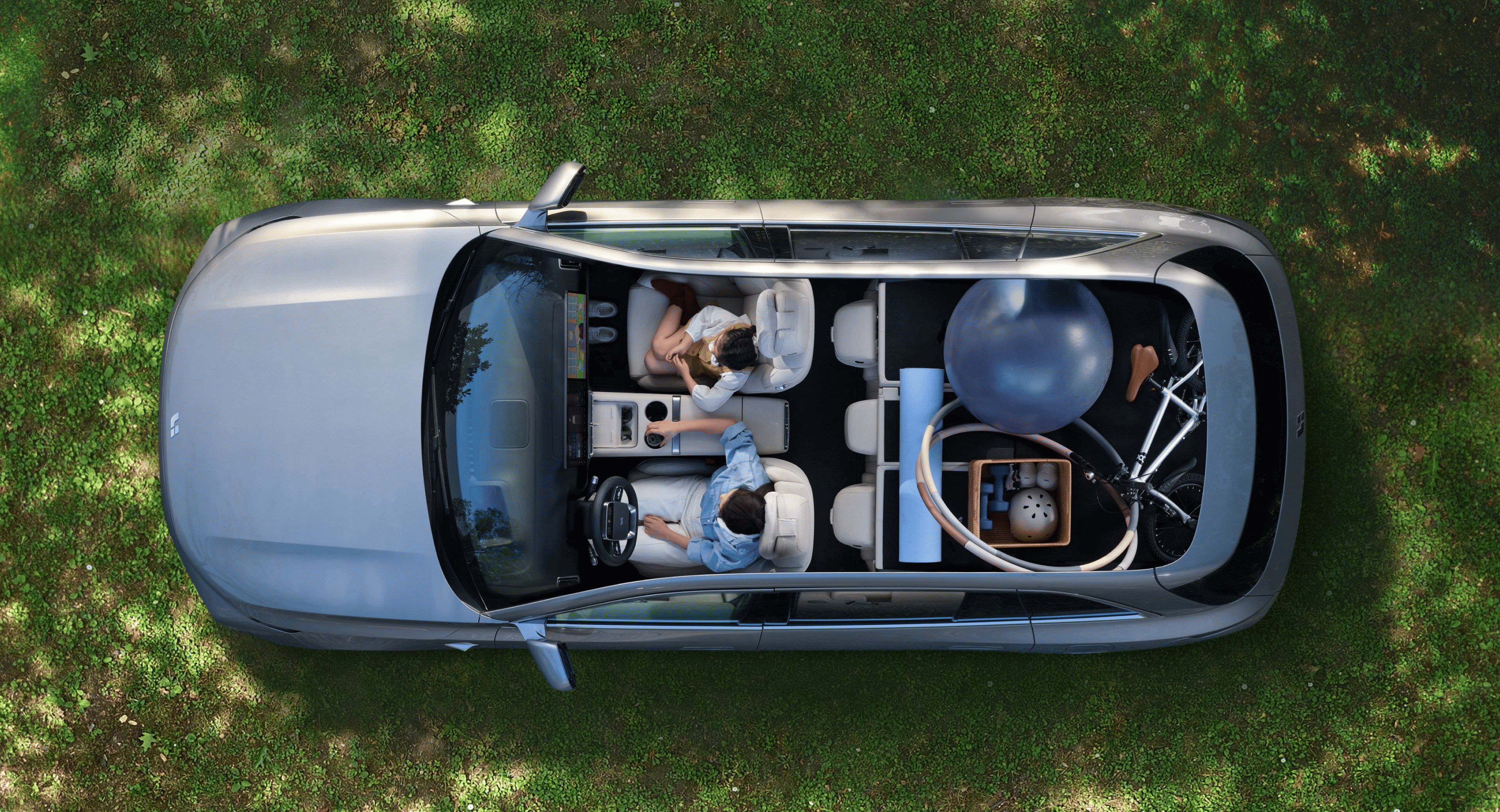 Три сложенных сиденья