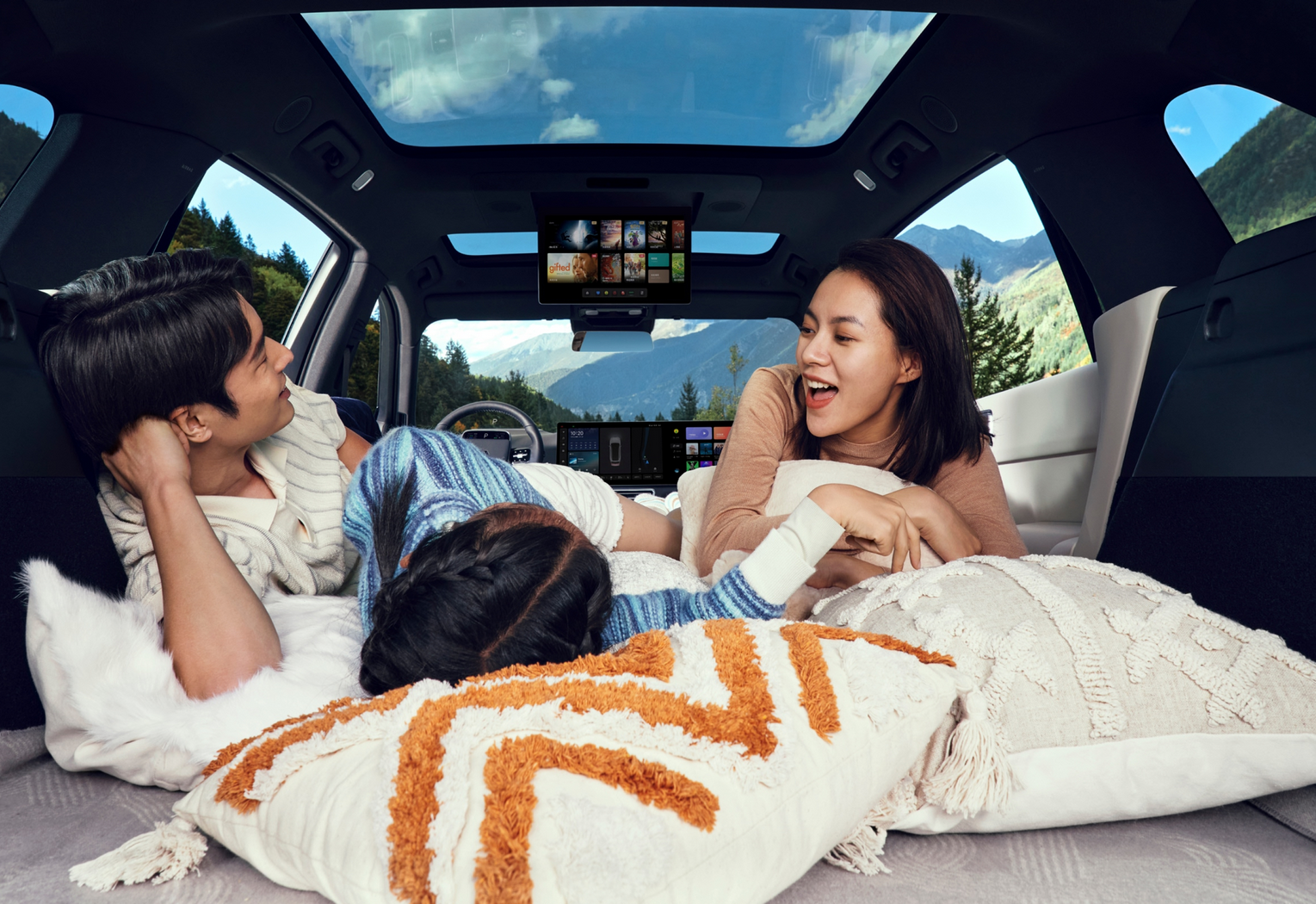 Полноразмерная кровать