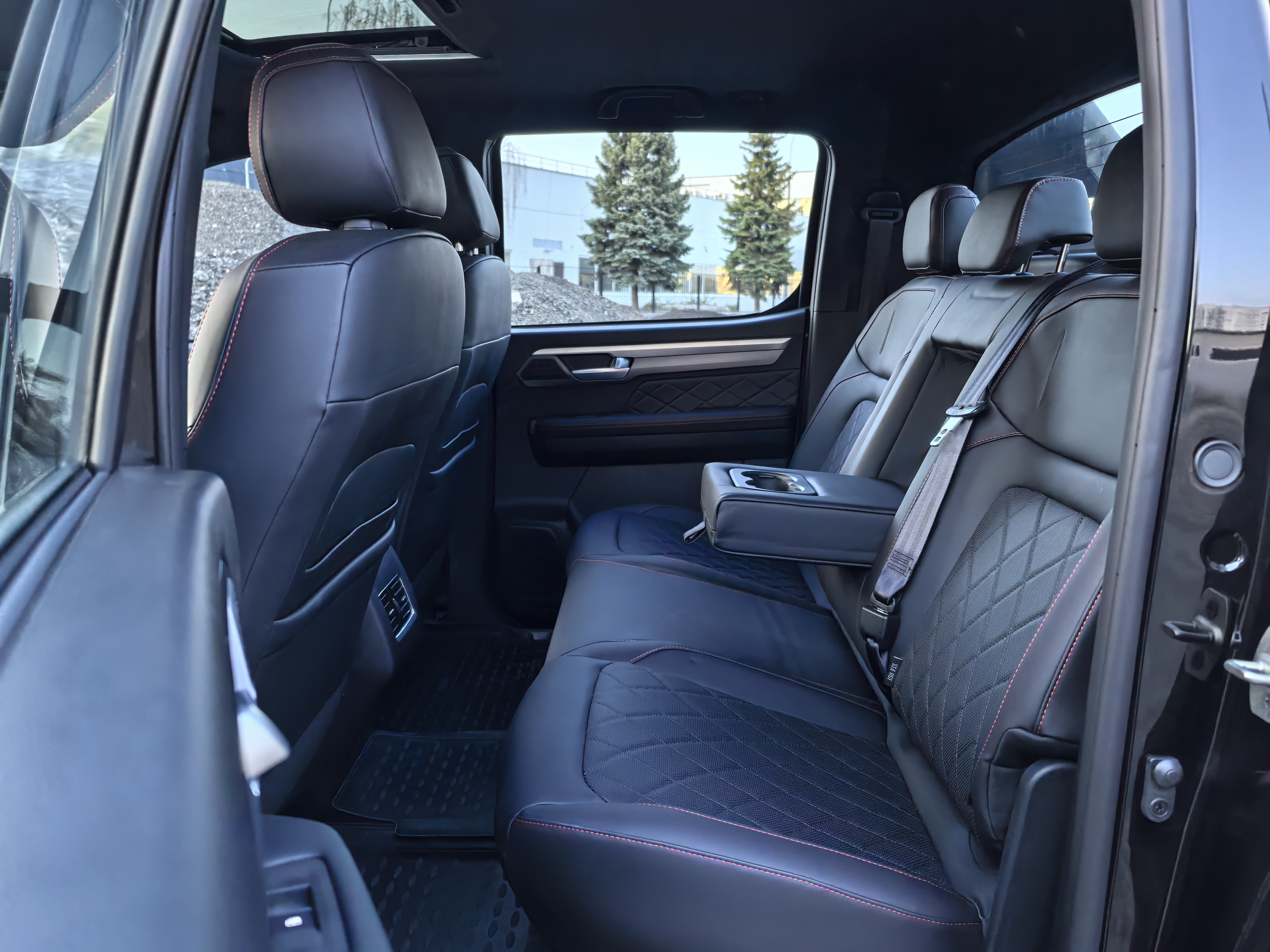 JAC T9 TDi салон задние кресла