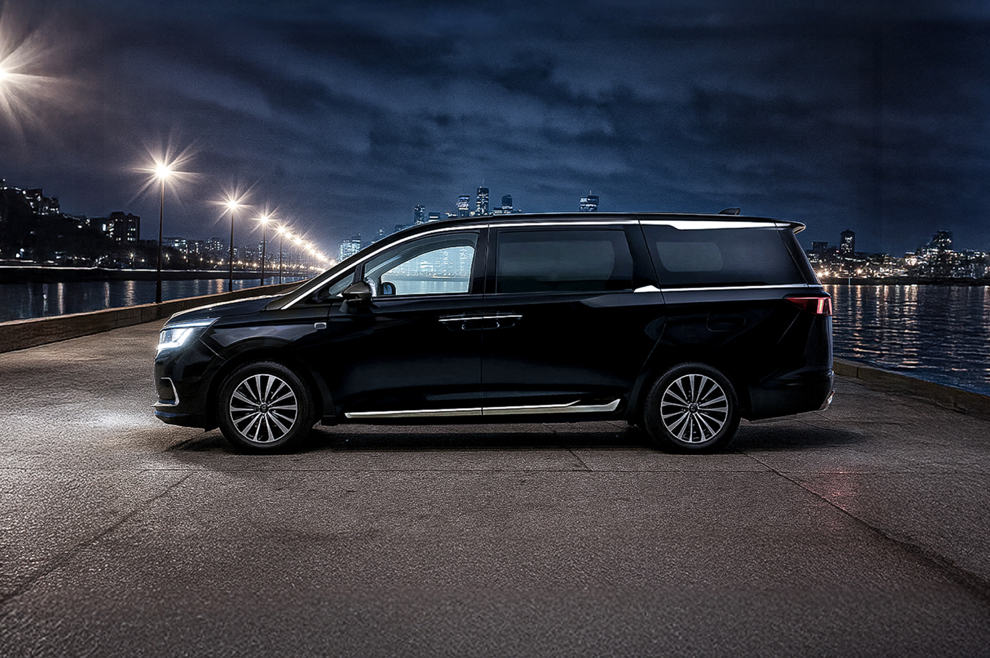 JAC готовится к запуску своего первого минивэна RF8