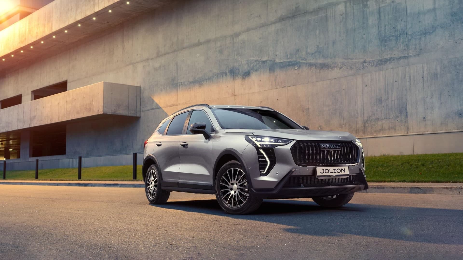 Сравнение комплектаций Haval Jolion 2025