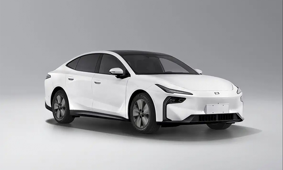 BESTUNE Joуee 08 – первый лифтбек в NEV-линейке бренда