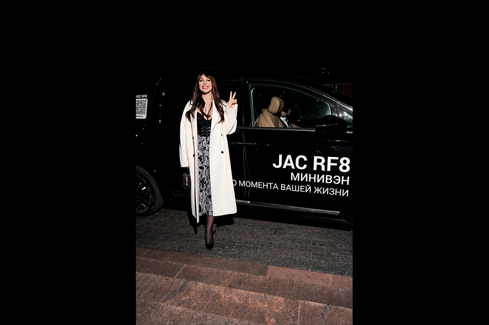 Галерея - дебют