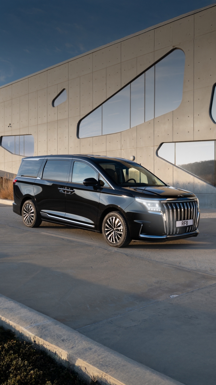 <b>JAC RF8</b></br>Минивэн для любого момента вашей жизни