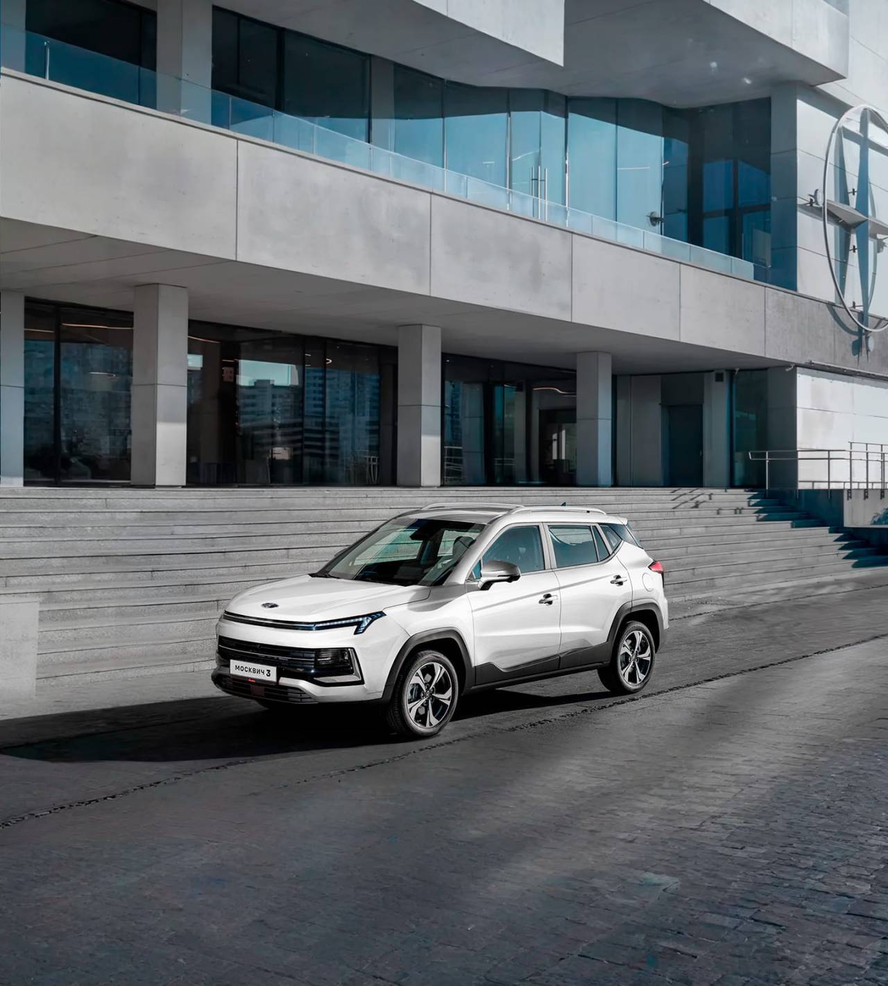 Москвич 3 с ручным управлением  от 1 221 000