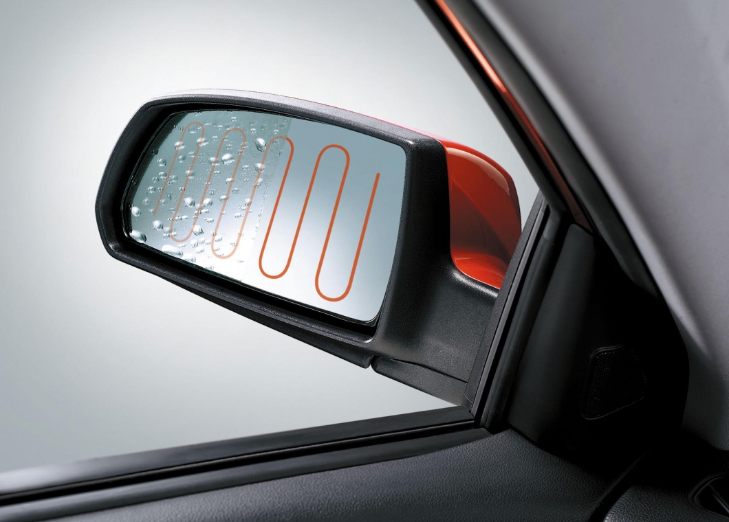 Обогрев зеркал в автомобилях Geely: как включить и использовать?