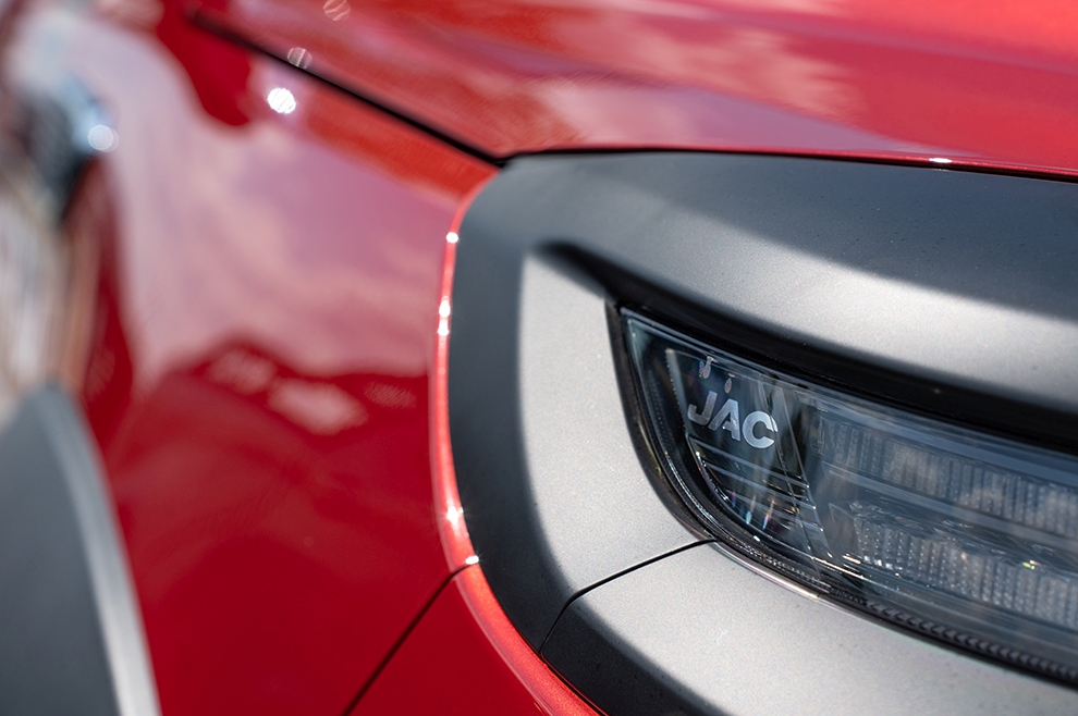 JAC готовит для России загадочную новинку