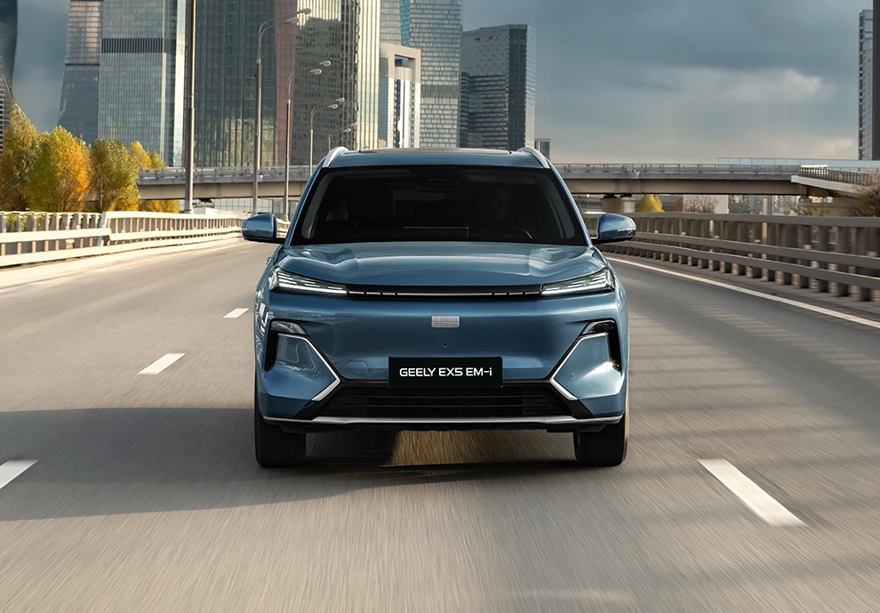 Geely EX5 EM-i стал лидером продаж в России среди гибридов в январе 2026 года