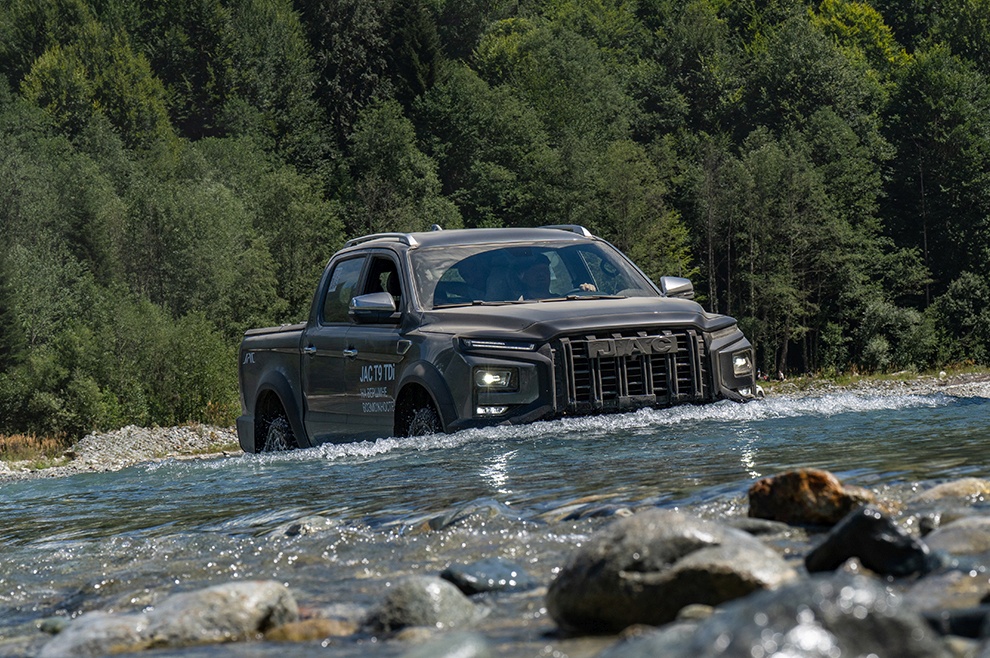 Пикапы JAC: возможности и сферы применения