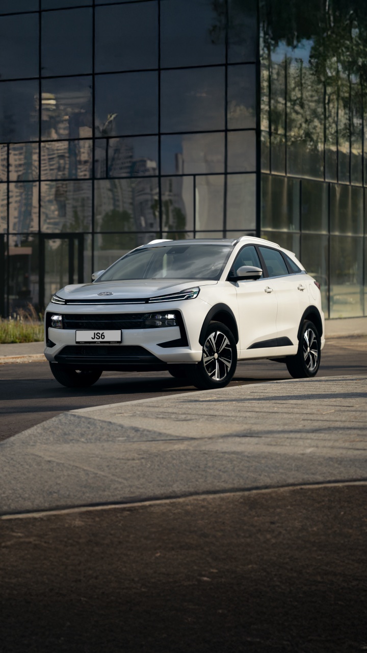 <b>JAC JS6</b></br>Технологии и стиль