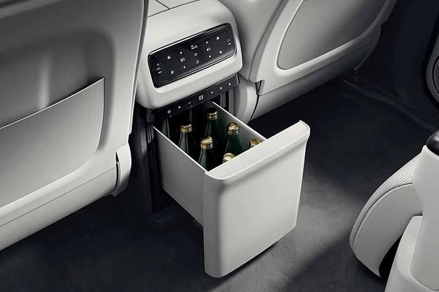 Бокс с подогревом и охлаждением